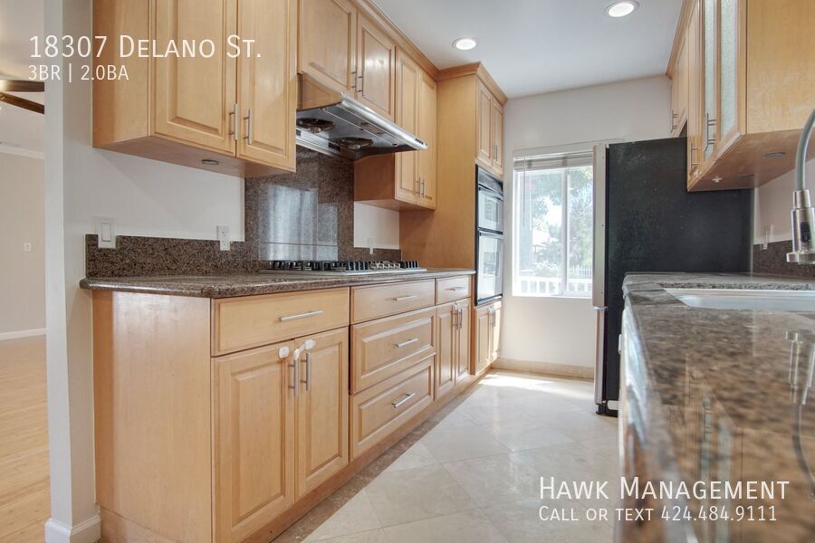 Beautiful 3 bedroom, 2 bathroom house in Tarzana. property image