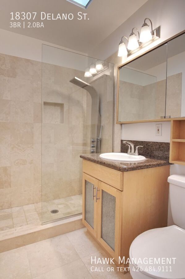 Beautiful 3 bedroom, 2 bathroom house in Tarzana. property image