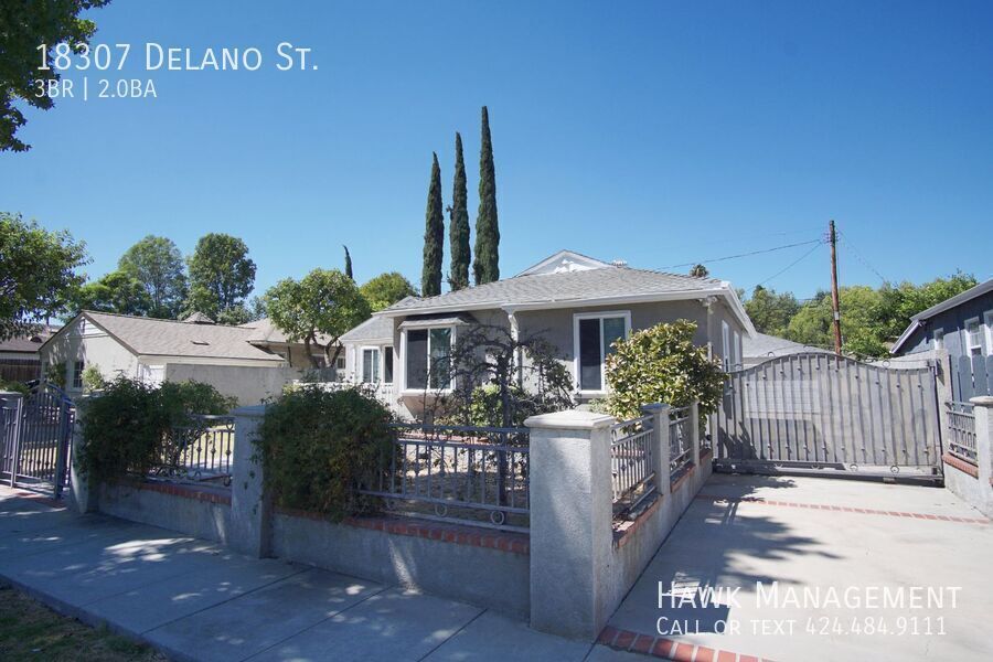 Beautiful 3 bedroom, 2 bathroom house in Tarzana. property image