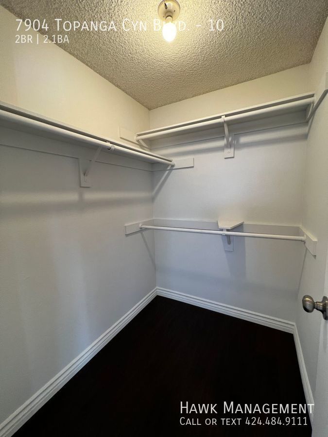 Gorgeous 2 Bedroom 2 1/2 Bath Condo With a Spacious Layout in Canoga Park! property image