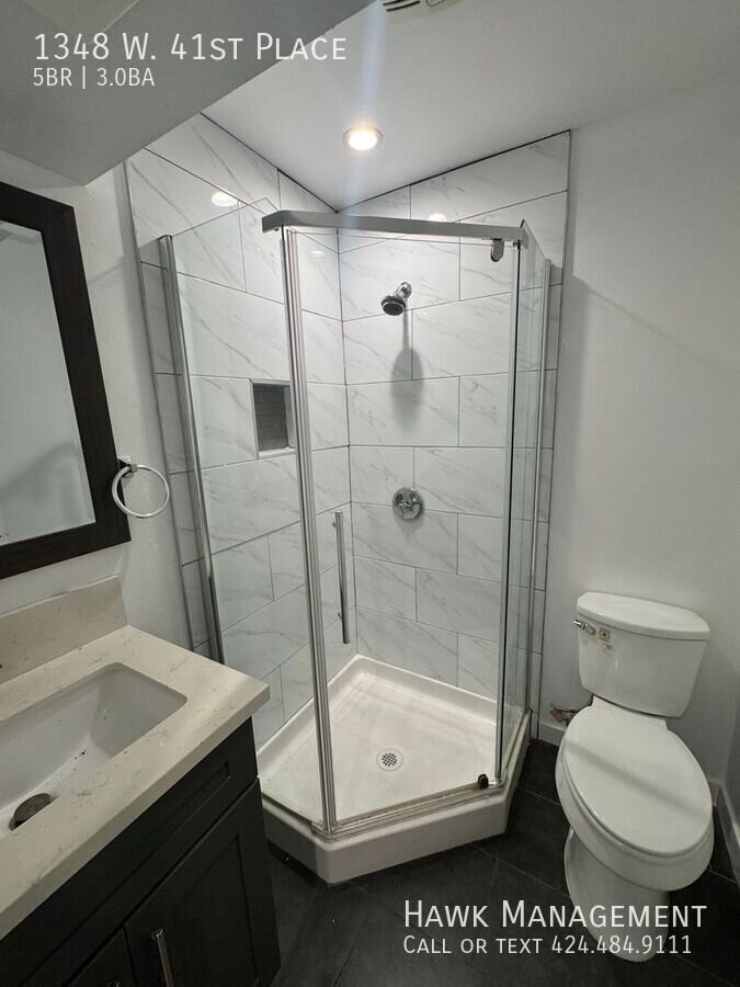 Move In Special!! Half off 2nd Month - Spacious 5 Bed | 5 Bath Home in Vibrant South LA property image