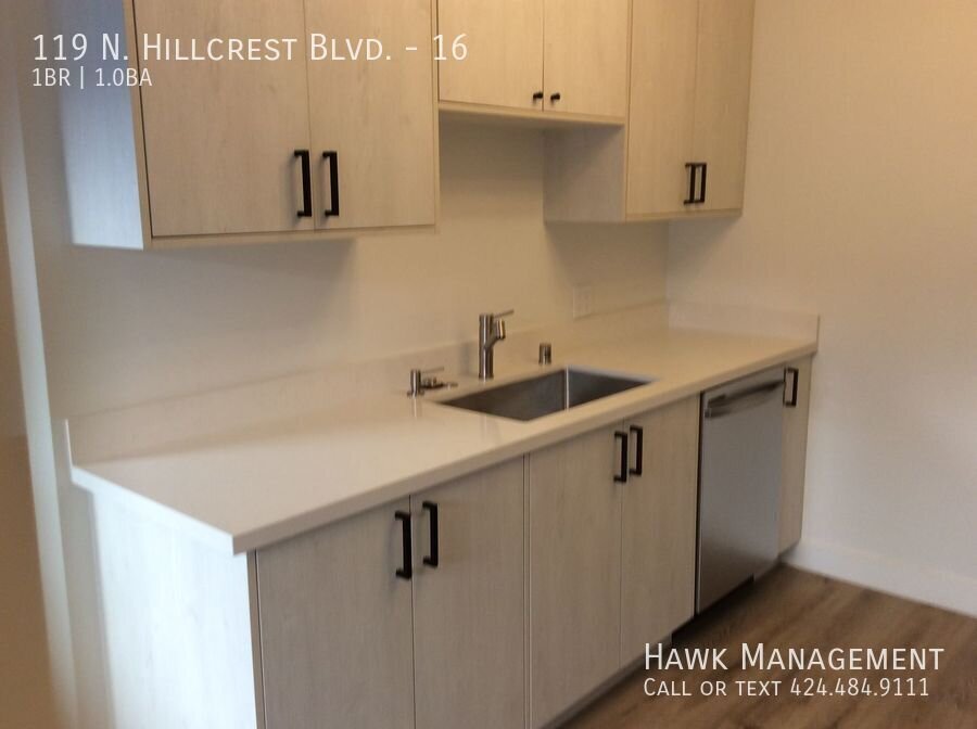 Beautifully Updated Apartment with Modern Finishes in Inglewood! property image
