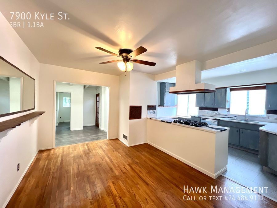 Great Single Family house in Sunland CA property image