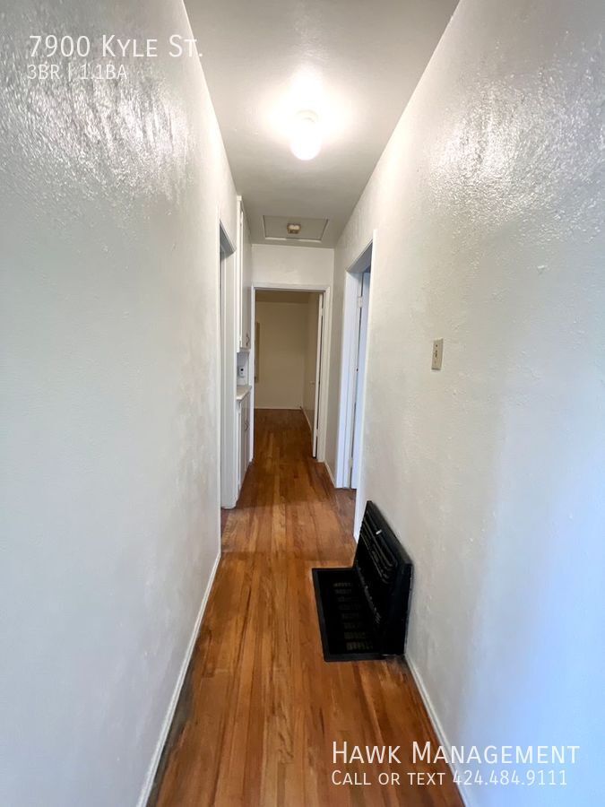 Great Single Family house in Sunland CA property image